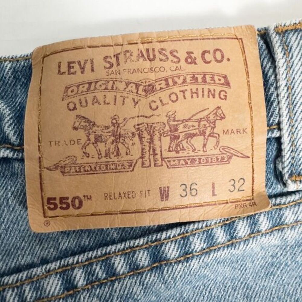 Vintage Levis 550 Relaxed Fit Blue Jeans‎ 1998 Size 36x32 (Actual 33x31.5) 90s - Picture 3 of 16